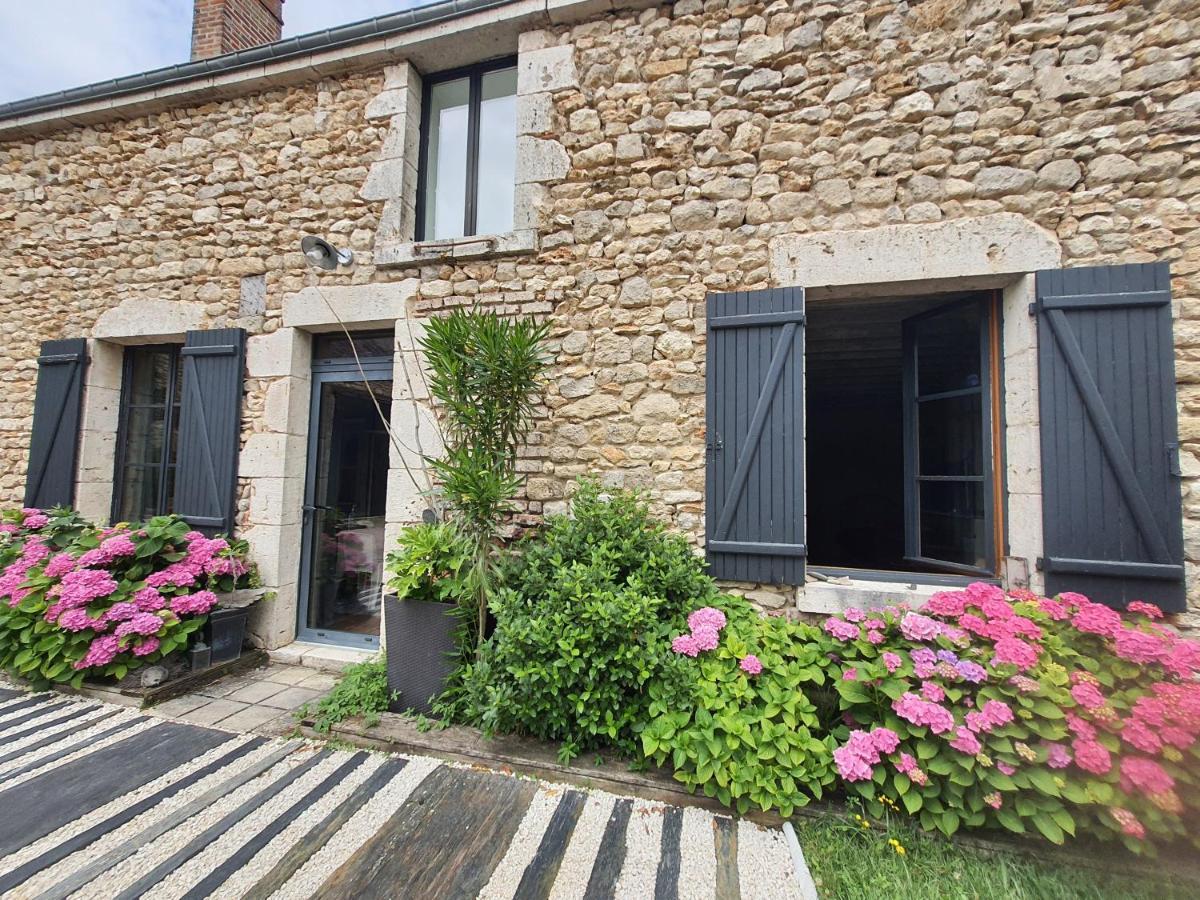 Chez Poune Champigny-en-Beauce ภายนอก รูปภาพ